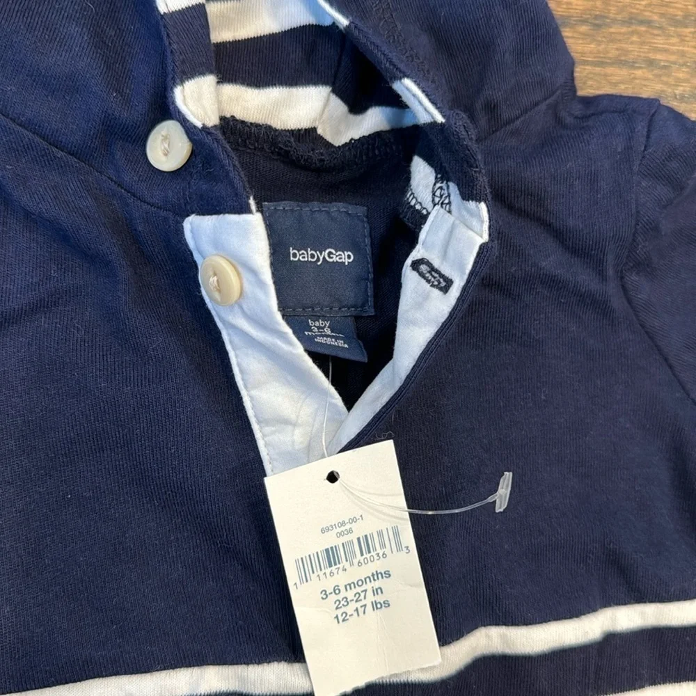 Baby Gap hooded stripe romper 3-6 months navy blue and white nwt